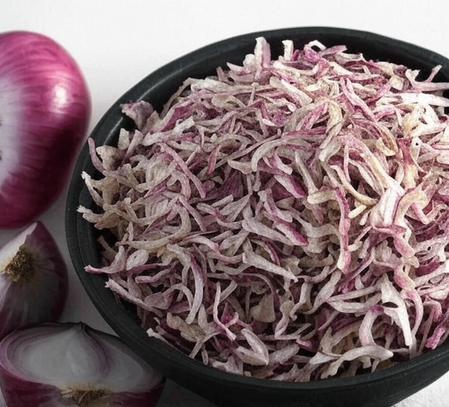 Dehydrated Onion Flakes - High-quality Indian onion flakes exported to USA, Canada, UAE, Indonesia, Thailand, Russia, EU, Vietnam, Bangladesh, New Zealand.